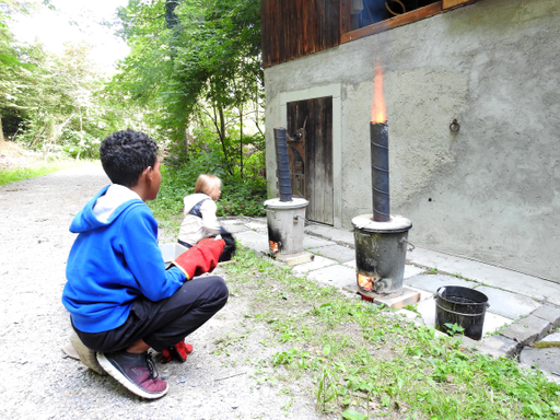 Kunst, Spiel und Spass im Waldhus Stärnefänschter