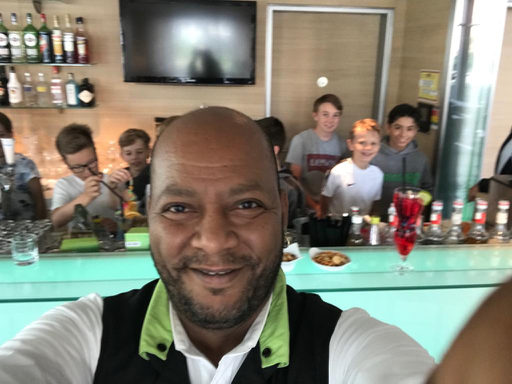 Kids-Barmixkurs
    