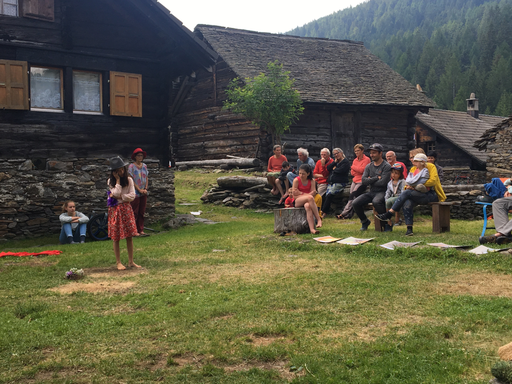 Mädchenpower auf der Alp